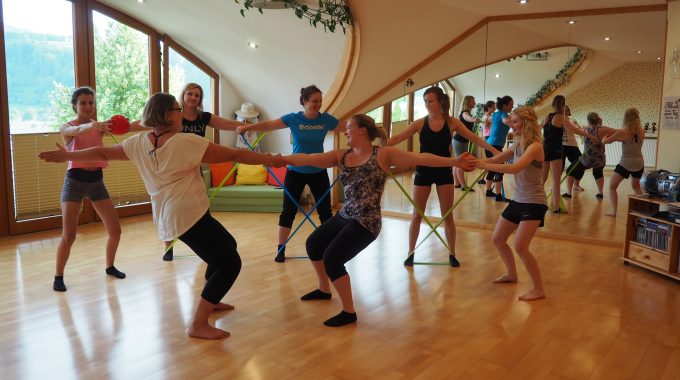 06 FIT, FUN & DANCE